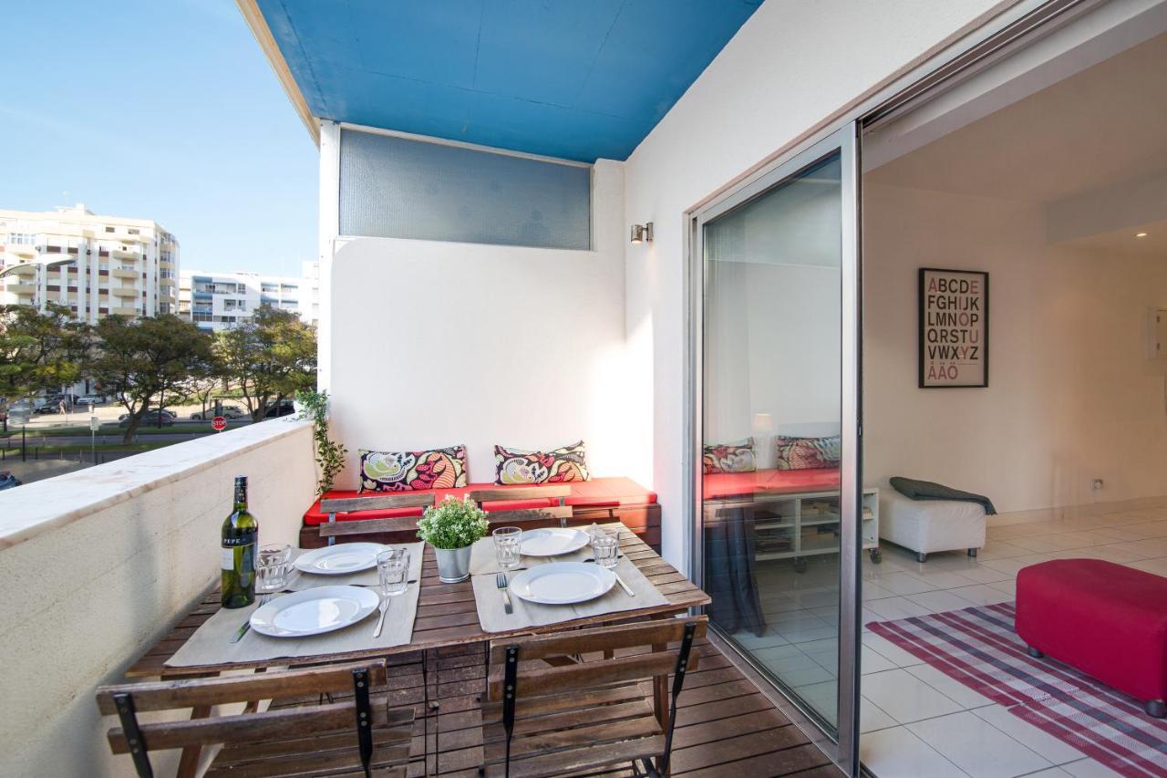 Modern Apartment By The Sea Quarteira Eksteriør billede